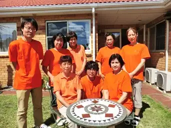 訪問介護事業所 梨園 スタッフ集合写真